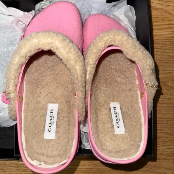 Pink Coach Lola Clogs - Picture 6 of 6